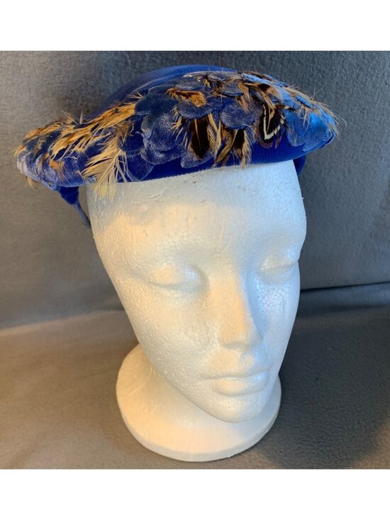 Nina Ladies Blue Velvet Hat with Feathers Hat Size 22 Vintage main image 11